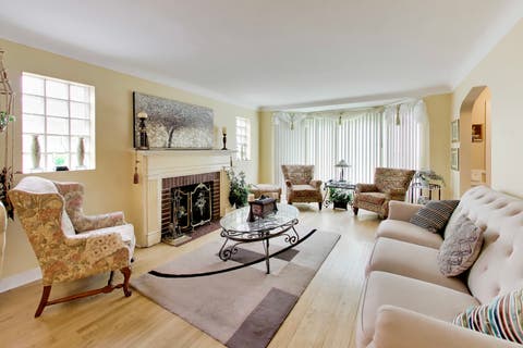 Tiny photo for 2908 W Birchwood Avenue, Chicago, IL 60645 (MLS # 12735450)