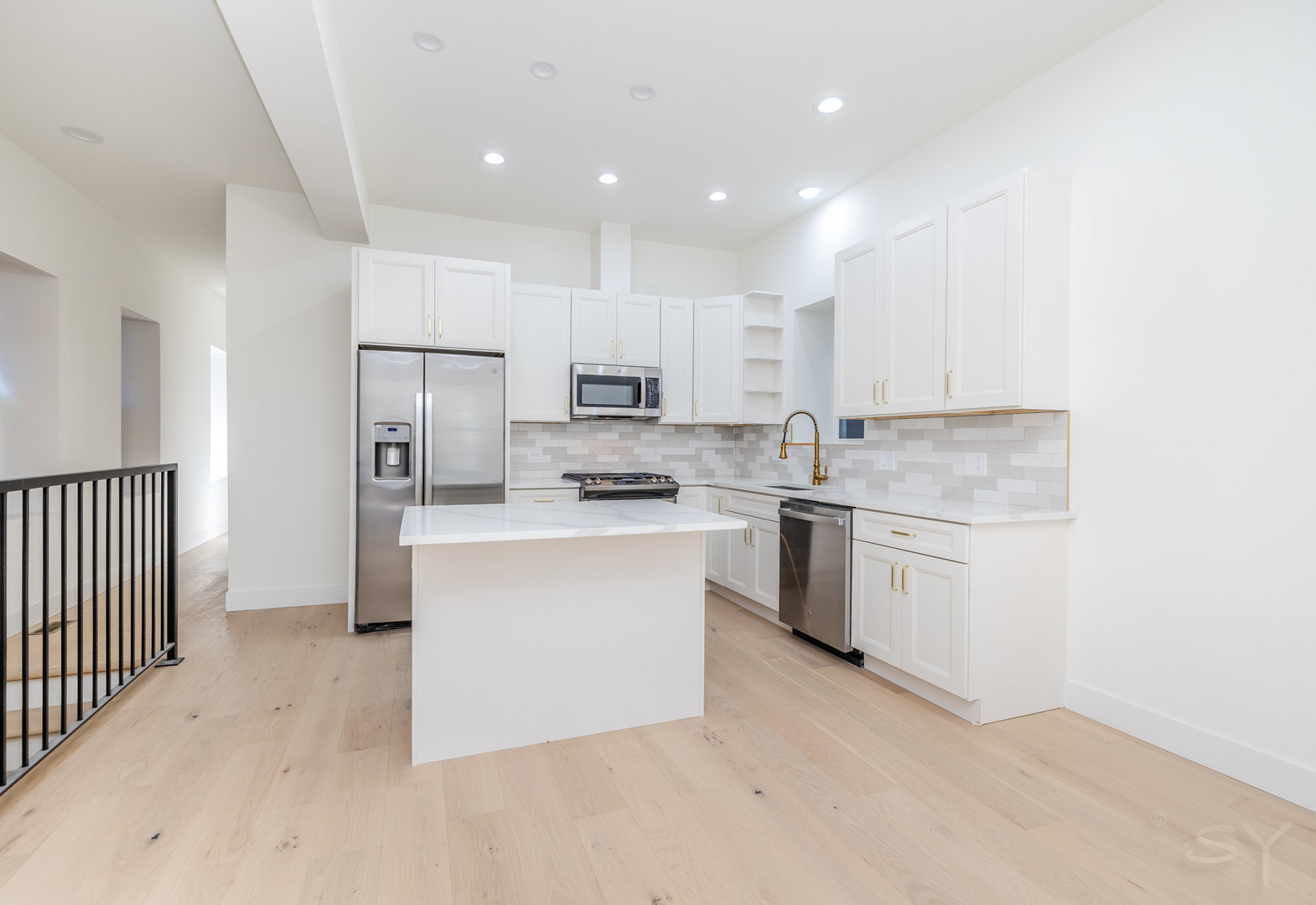 1830 S Peoria Street 1