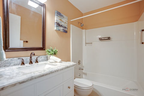 Tiny photo for 8 Lindon Lane, Vernon Hills, IL 60061 (MLS # 12745545)