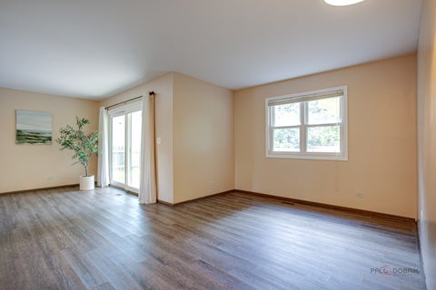 Tiny photo for 8 Lindon Lane, Vernon Hills, IL 60061 (MLS # 12745545)