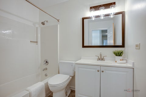 Tiny photo for 8 Lindon Lane, Vernon Hills, IL 60061 (MLS # 12745545)