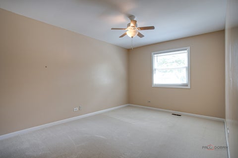 Tiny photo for 8 Lindon Lane, Vernon Hills, IL 60061 (MLS # 12745545)