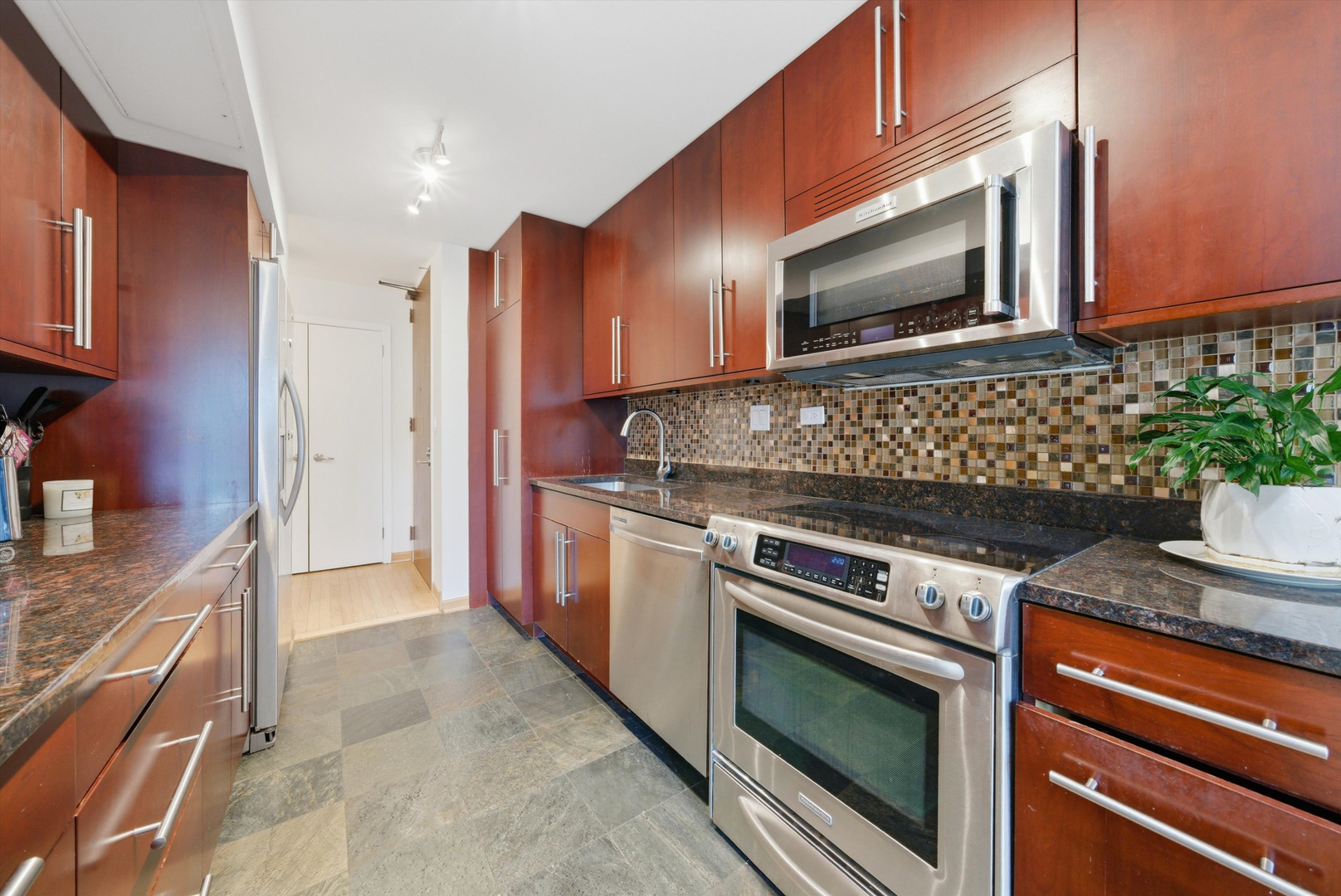 1310 N Ritchie Court 10B