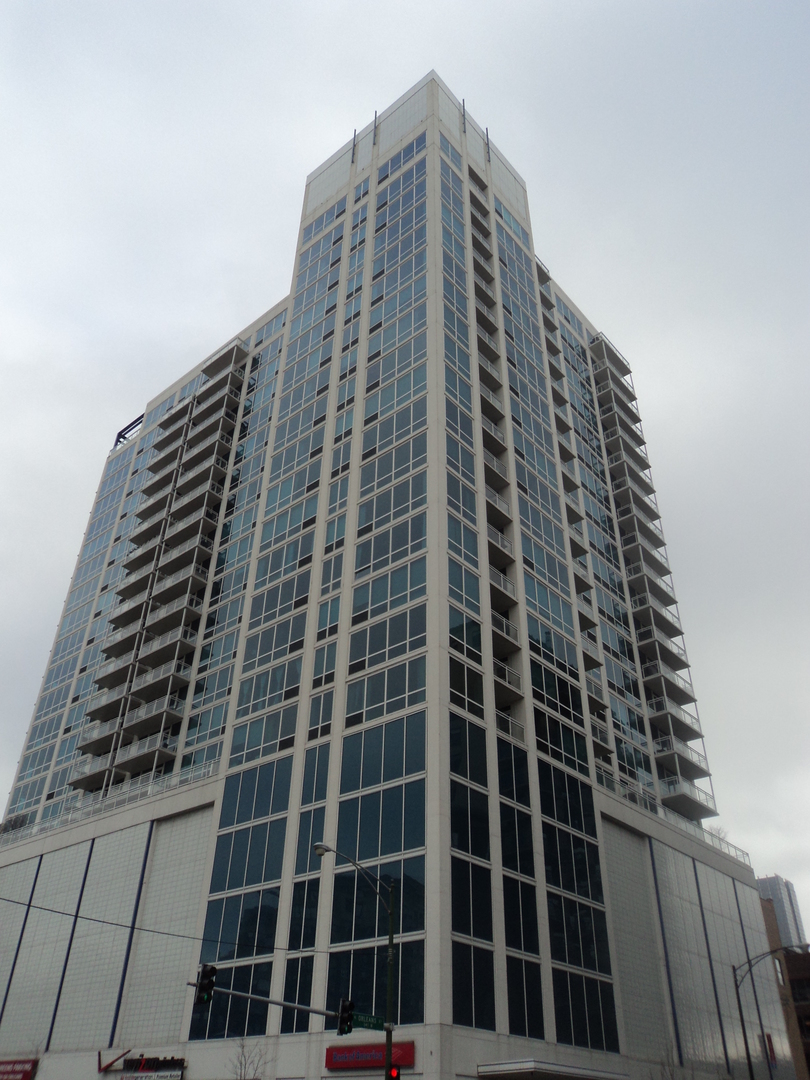757 N Orleans Street 2201