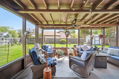 Tiny photo for 2S631 Angeline Court, Warrenville, IL 60555 (MLS # 12430600)