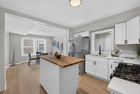 Tiny photo for 9205 S Utica Avenue, Evergreen Park, IL 60805 (MLS # 12668176)