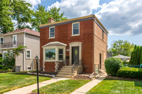 Photo of 9205 S Utica Avenue, Evergreen Park, IL 60805 (MLS # 12668176)