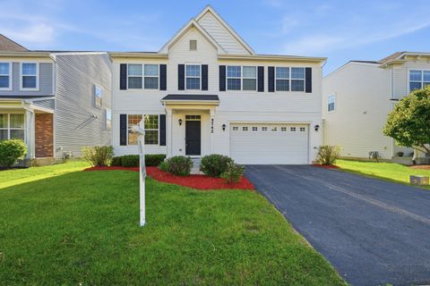 Photo of 5742 Oak Ridge Way, Lisle, IL 60532 (MLS # 12650951)