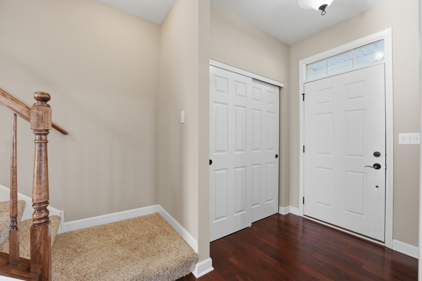 5742 Oak Ridge Way
