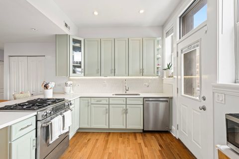 Tiny photo for 741 W Waveland Avenue #3, Chicago, IL 60613 (MLS # 12587540)