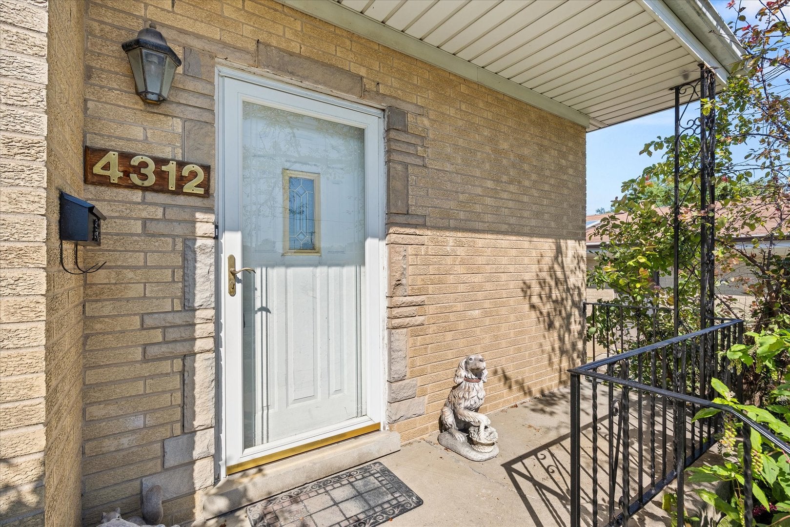 4312 Prairie Avenue