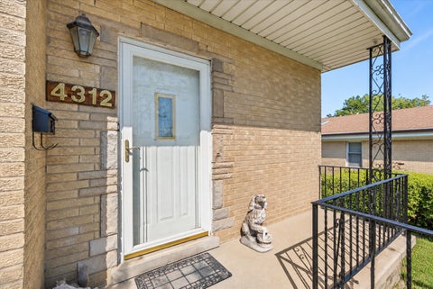 Tiny photo for 4312 Prairie Avenue, Brookfield, IL 60513 (MLS # 12738941)