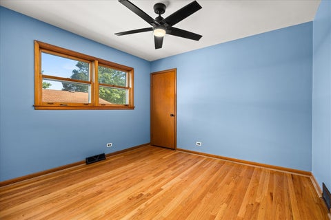 Tiny photo for 4312 Prairie Avenue, Brookfield, IL 60513 (MLS # 12738941)