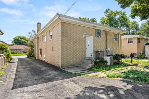 Tiny photo for 4312 Prairie Avenue, Brookfield, IL 60513 (MLS # 12738941)