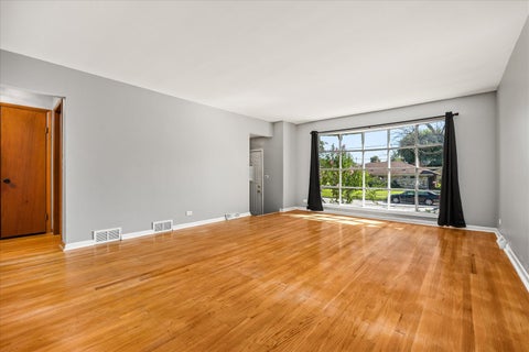 Tiny photo for 4312 Prairie Avenue, Brookfield, IL 60513 (MLS # 12738941)