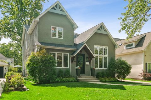 Photo of 716 Highland Avenue, Barrington, IL 60010 (MLS # 12672879)
