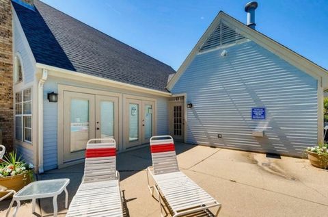 Tiny photo for 1232 N Knollwood Drive, Palatine, IL 60067 (MLS # 12602520)