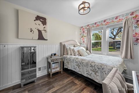 Tiny photo for 625 S Harrison Street, Batavia, IL 60510 (MLS # 12521930)