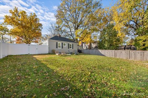 Tiny photo for 625 S Harrison Street, Batavia, IL 60510 (MLS # 12521930)