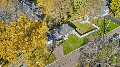 Tiny photo for 625 S Harrison Street, Batavia, IL 60510 (MLS # 12521930)