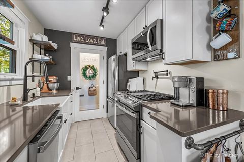 Tiny photo for 625 S Harrison Street, Batavia, IL 60510 (MLS # 12521930)