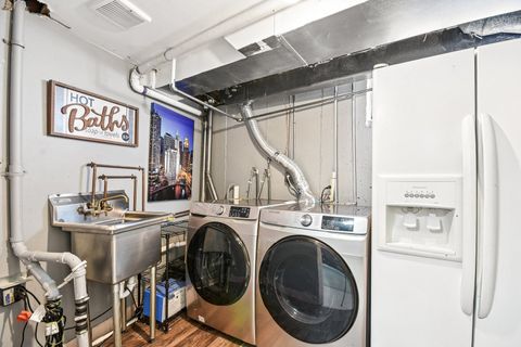 Tiny photo for 719 N Elmhurst Avenue, Mount Prospect, IL 60056 (MLS # 12543732)