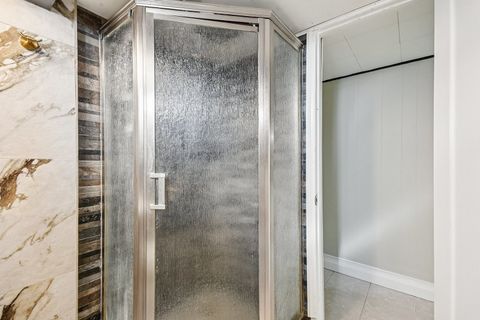 Tiny photo for 719 N Elmhurst Avenue, Mount Prospect, IL 60056 (MLS # 12543732)