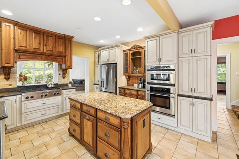 Tiny photo for 237 Ridgewood Avenue, Davenport, IA 52803 (MLS # 12731310)