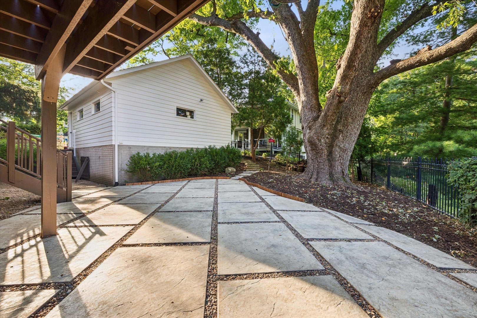 237 Ridgewood Avenue