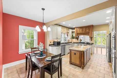 Tiny photo for 237 Ridgewood Avenue, Davenport, IA 52803 (MLS # 12731310)
