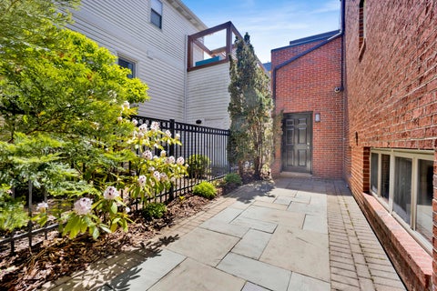 Tiny photo for 1621 W Rosehill Drive, Chicago, IL 60660 (MLS # 12648857)