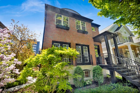 Tiny photo for 1621 W Rosehill Drive, Chicago, IL 60660 (MLS # 12648857)