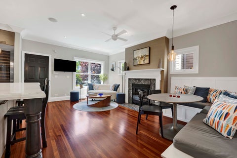 Tiny photo for 1621 W Rosehill Drive, Chicago, IL 60660 (MLS # 12648857)