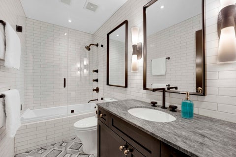 Tiny photo for 1621 W Rosehill Drive, Chicago, IL 60660 (MLS # 12648857)