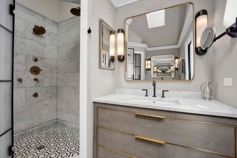 Tiny photo for 1621 W Rosehill Drive, Chicago, IL 60660 (MLS # 12648857)