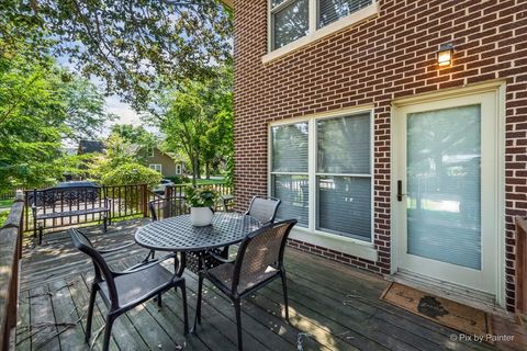 A home in West Dundee