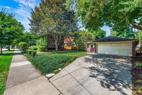 A home in West Dundee