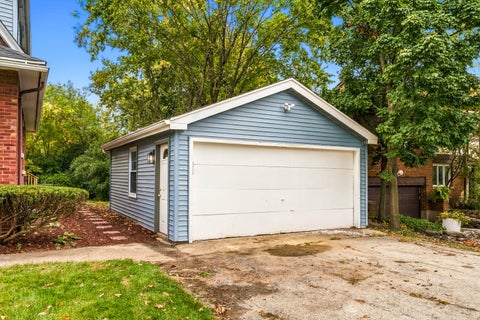 Tiny photo for 2709 Gordon Drive, Flossmoor, IL 60422 (MLS # 12787902)