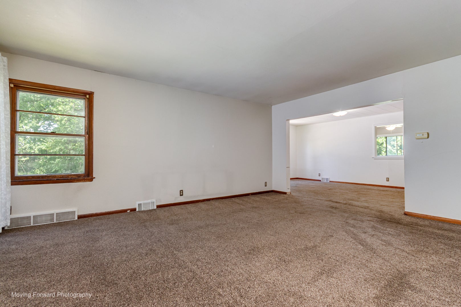 7S151 N Eola Road