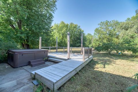 Tiny photo for 1816 Albert Lane, Wilmington, IL 60481 (MLS # 12471592)