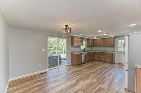 Tiny photo for 1816 Albert Lane, Wilmington, IL 60481 (MLS # 12471592)