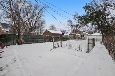 Tiny photo for 15125 Marshfield Avenue S, Harvey, IL 60426 (MLS # 12547236)