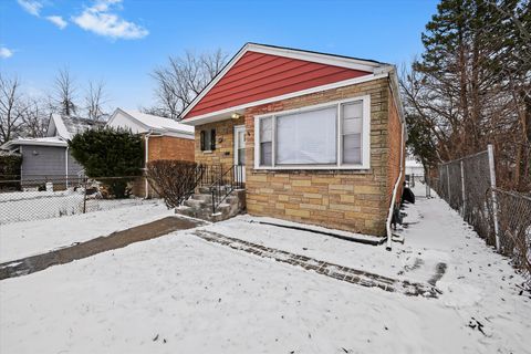 Tiny photo for 15125 Marshfield Avenue S, Harvey, IL 60426 (MLS # 12547236)