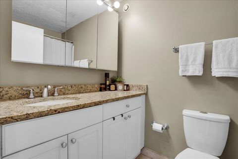 Tiny photo for 10 E Ontario Street #905, Chicago, IL 60611 (MLS # 12671132)