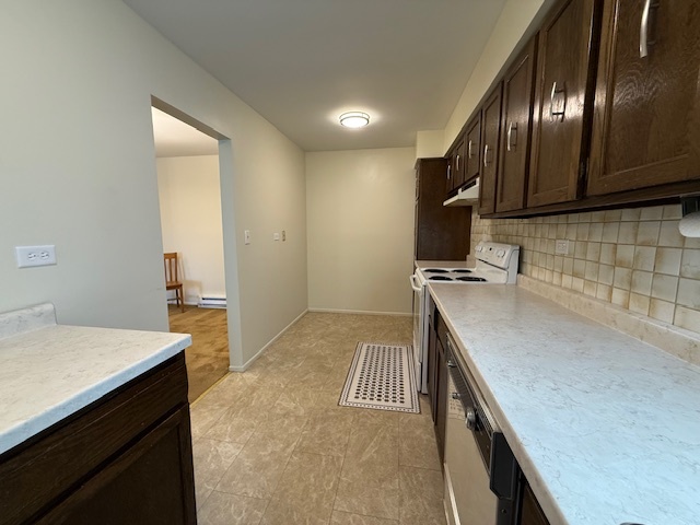 816 E Old Willow Road 116