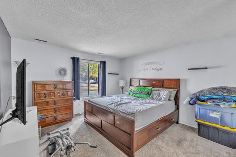 Tiny photo for 8255 Holly Court #25B, Palos Hills, IL 60465 (MLS # 12495871)