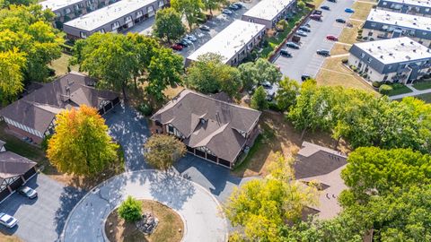 Tiny photo for 8255 Holly Court #25B, Palos Hills, IL 60465 (MLS # 12495871)