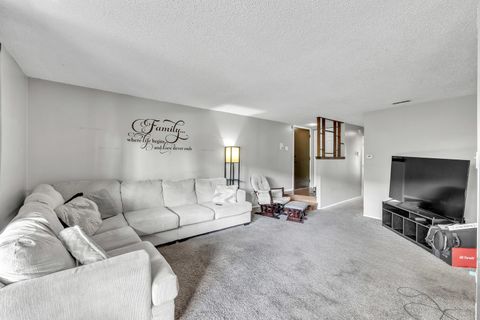 Tiny photo for 8255 Holly Court #25B, Palos Hills, IL 60465 (MLS # 12495871)