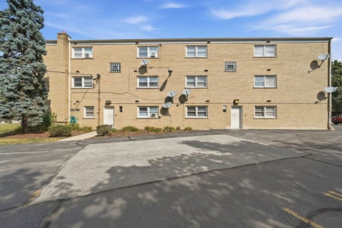Tiny photo for 5317 W 96th Street #5, Oak Lawn, IL 60453 (MLS # 12752442)