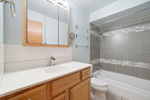 Tiny photo for 5317 W 96th Street #5, Oak Lawn, IL 60453 (MLS # 12752442)